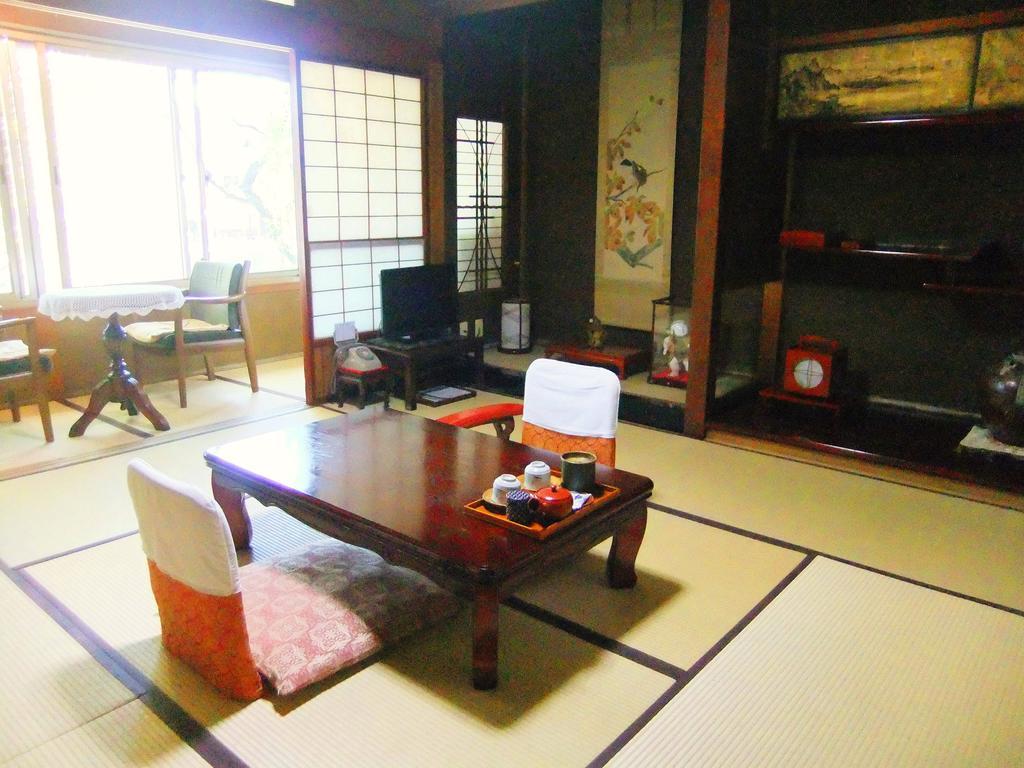 Sumiyoshi Ryokan Takajama Szoba fotó