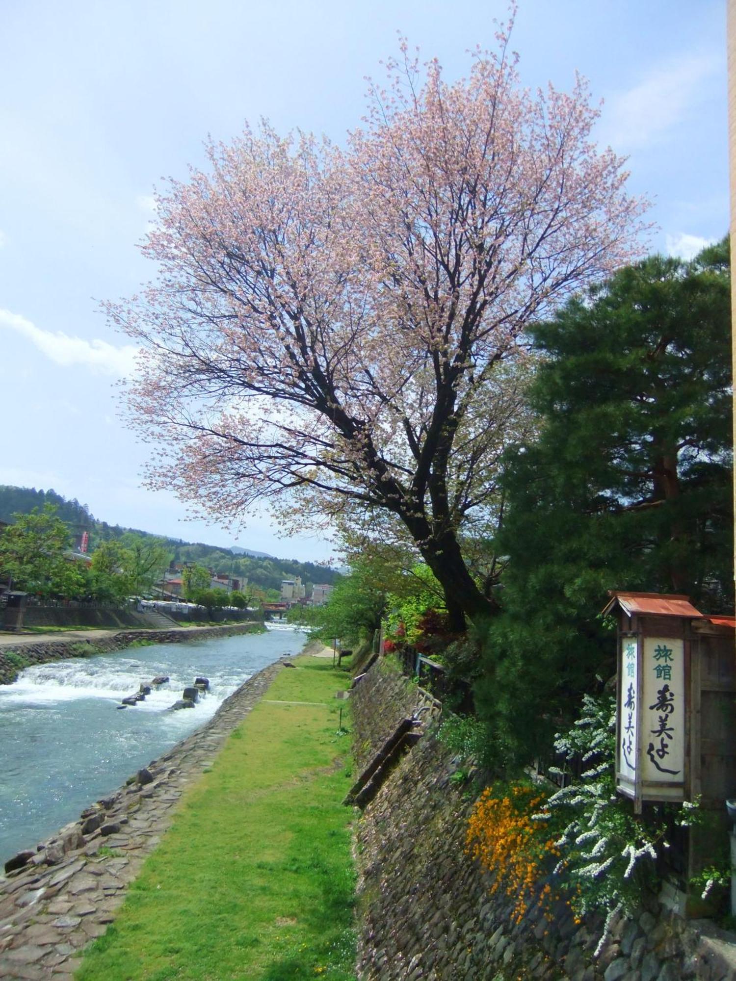 Sumiyoshi Ryokan Takajama Kültér fotó